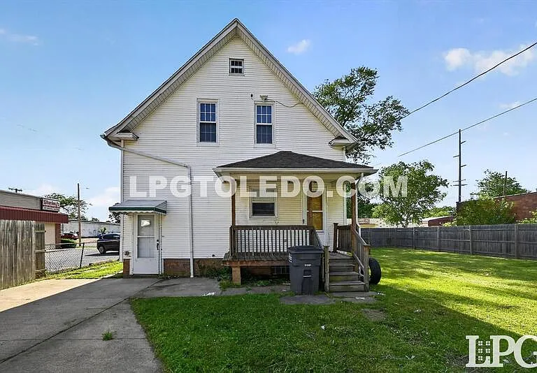 3318 Stickney Ave — Photo 34