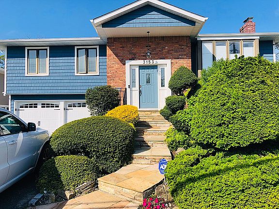 2nd image of 3153 Monterey Dr