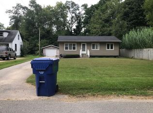 130 Hampton Rd, Benton Harbor, MI 49022