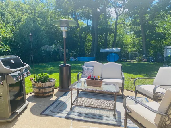 (undisclosed Address), Waukesha, WI 53188