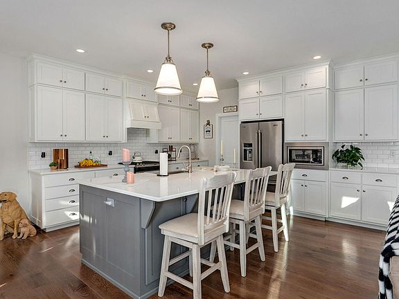 5th image of 267 S Pebble Beach Avenue