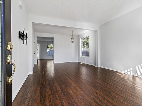 3rd image of 16514 NE 12th Ave