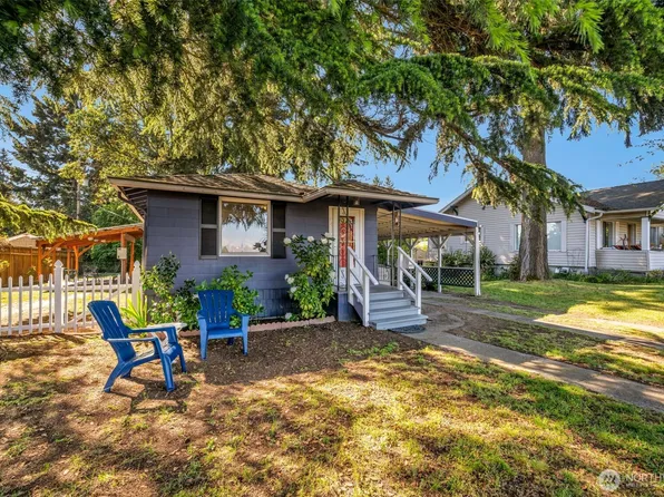 8427 30th Avenue SW, Seattle, WA 98126