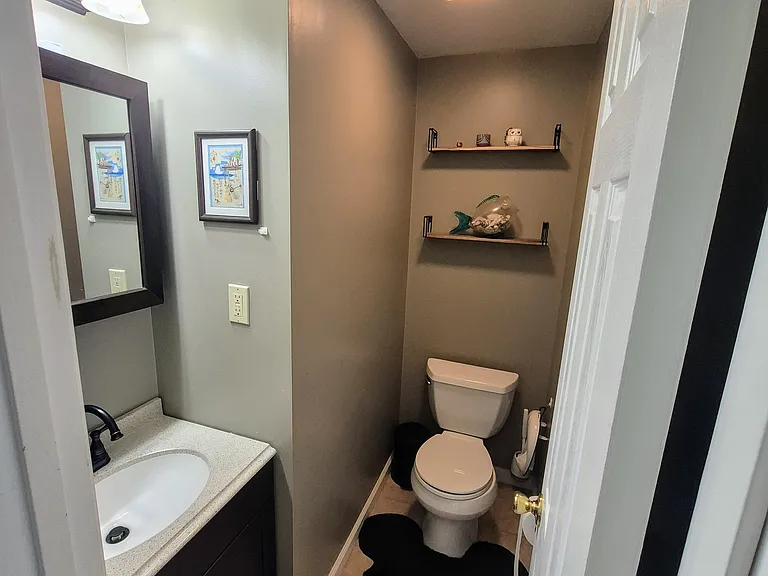 2210 S Lowell St — Photo 13