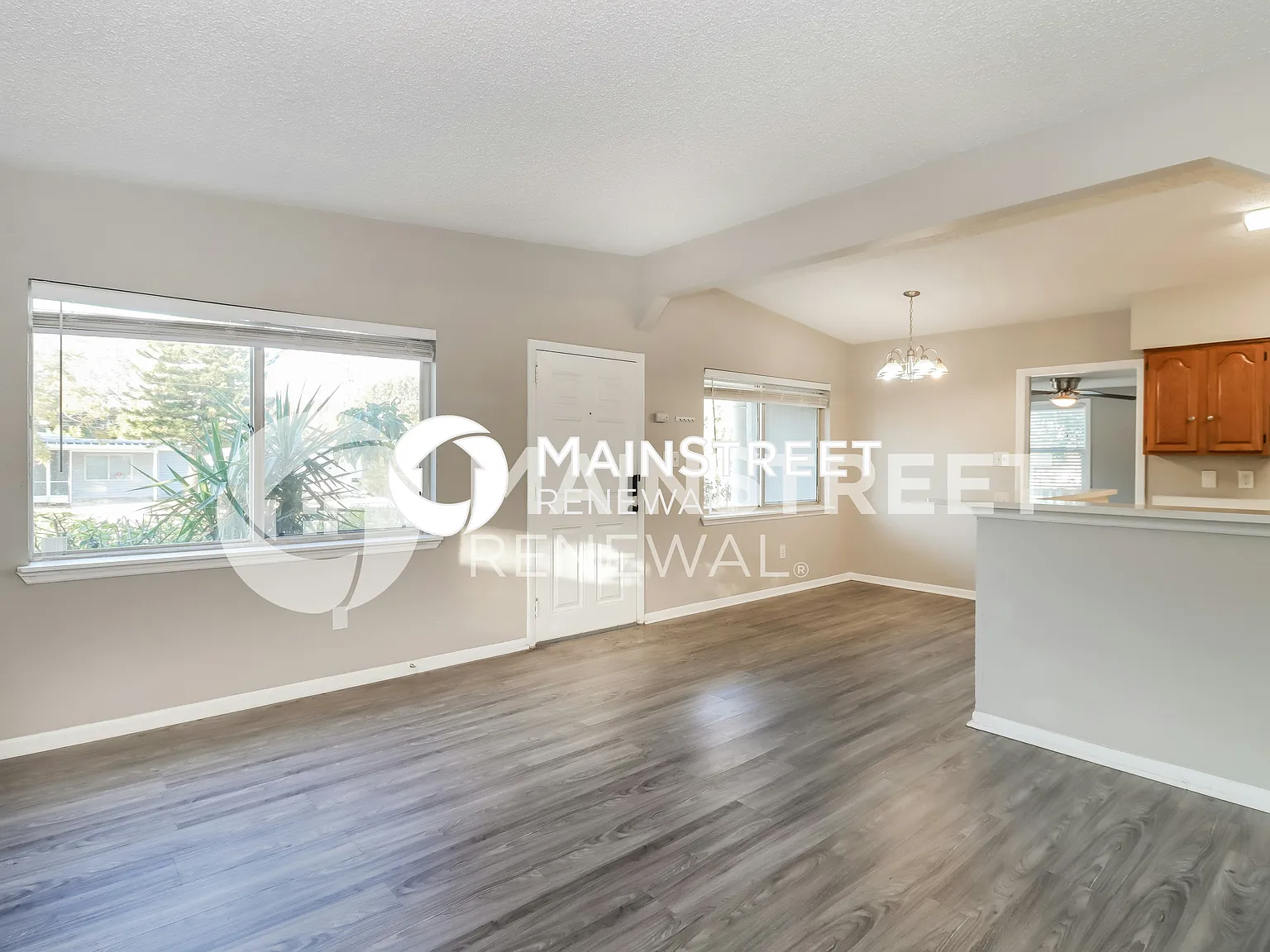1309 Tuscola St — Photo 3