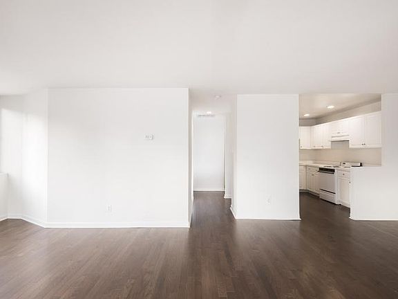 4th image of 1222 Sansom St #2X