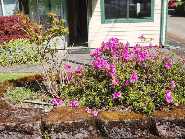 6803 SE Mabel Ave Unit A, Portland, OR 97267