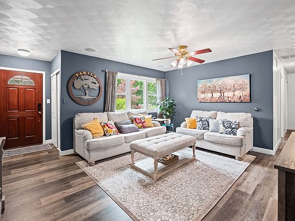 2nd image of 140 Reba Dr