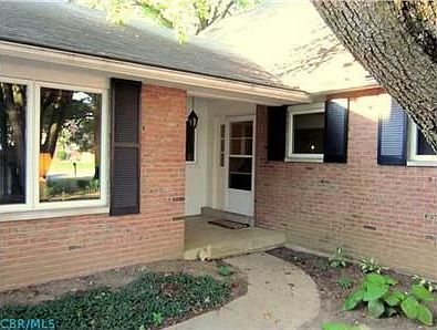 2nd image of 1315 Walshire Dr N