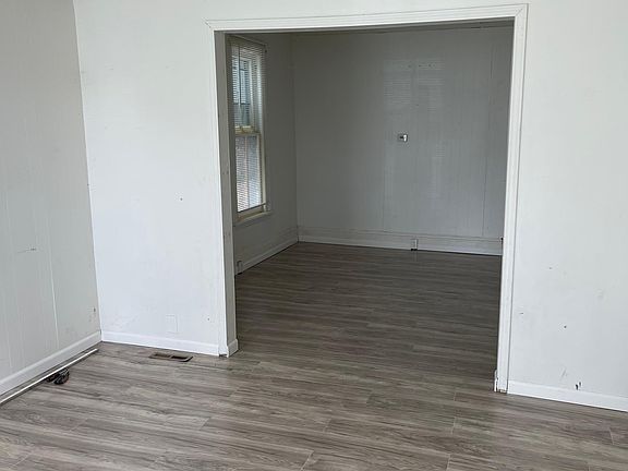 2nd image of 508 Cedar Ave