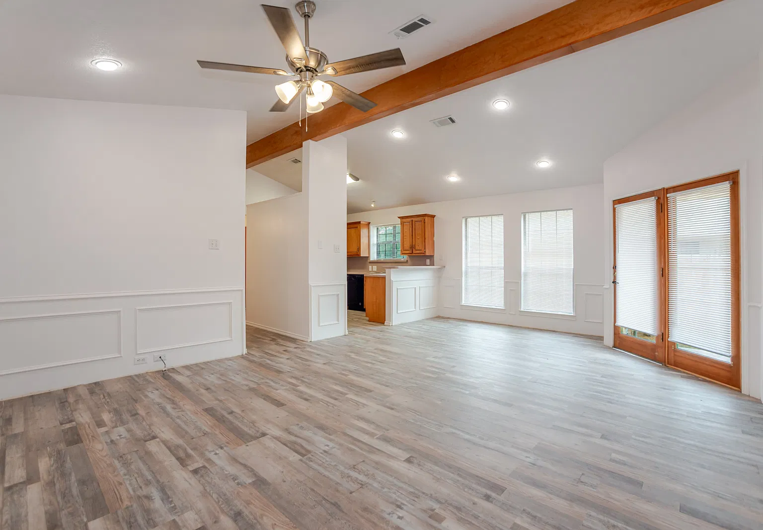 2 bed, 1274 sqft, $1,795 — Photo 2
