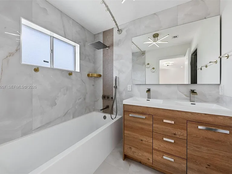2897 SW 129th Way — Photo 16