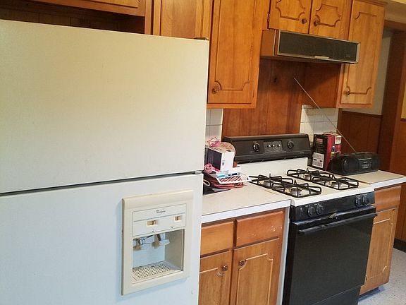 5th image of 1260 W 67th St