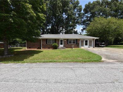 8116 Swanee Ln NW, Covington, GA, 30014