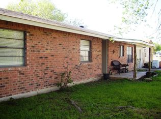 403 Avenue D, Center Point, TX 78010