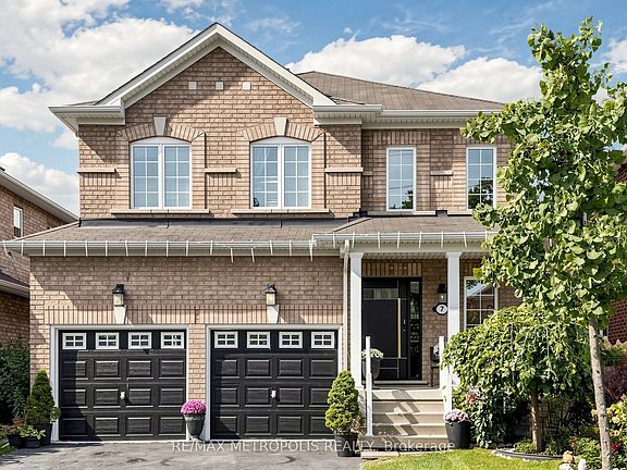 2nd image of 7 Oceanpearl Cres