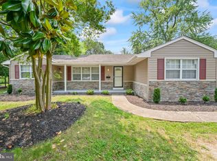 94 E Oak Ave, Lawnside, NJ 08045