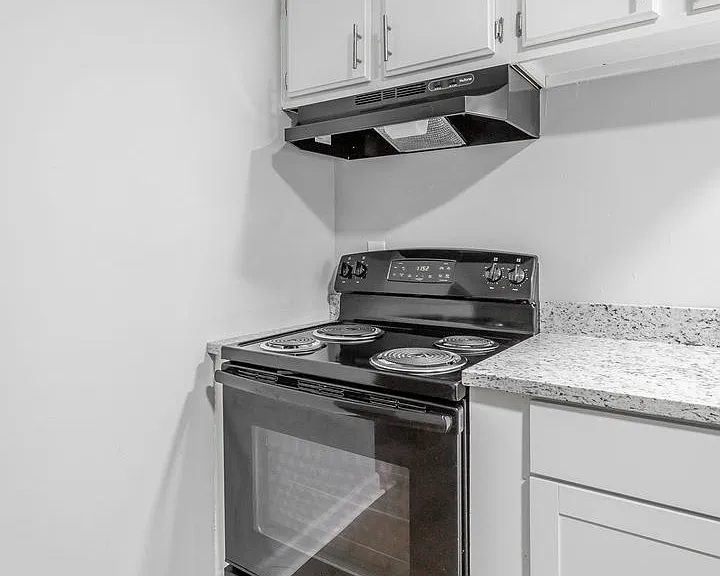 Loft-Style Townhome In Hixson | 2 Months Free — Photo 11