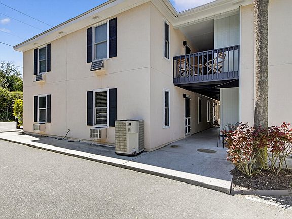 3rd image of 2057 Middle St APT 10