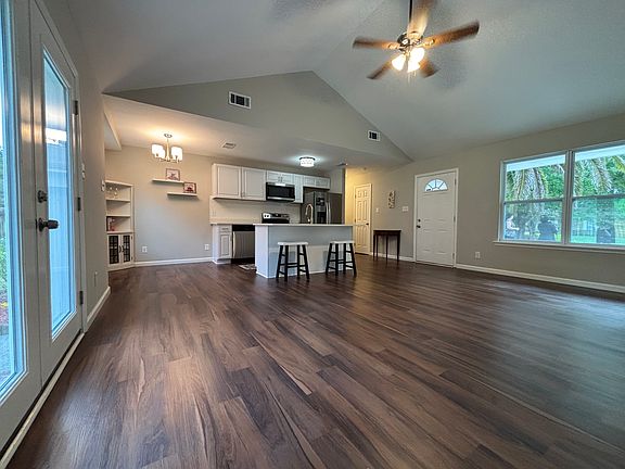 5th image of 1522 Marcy Cir