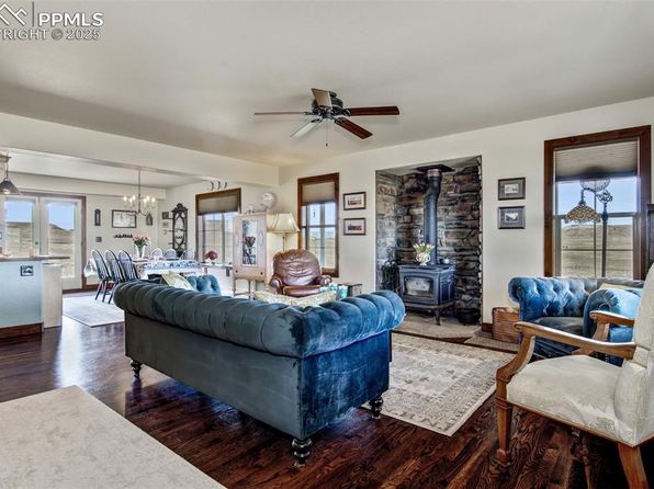 5626 E Greenland Rd, Larkspur, CO 80118