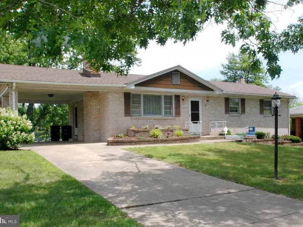 8012 Daniel Dr, District Heights, MD 20747