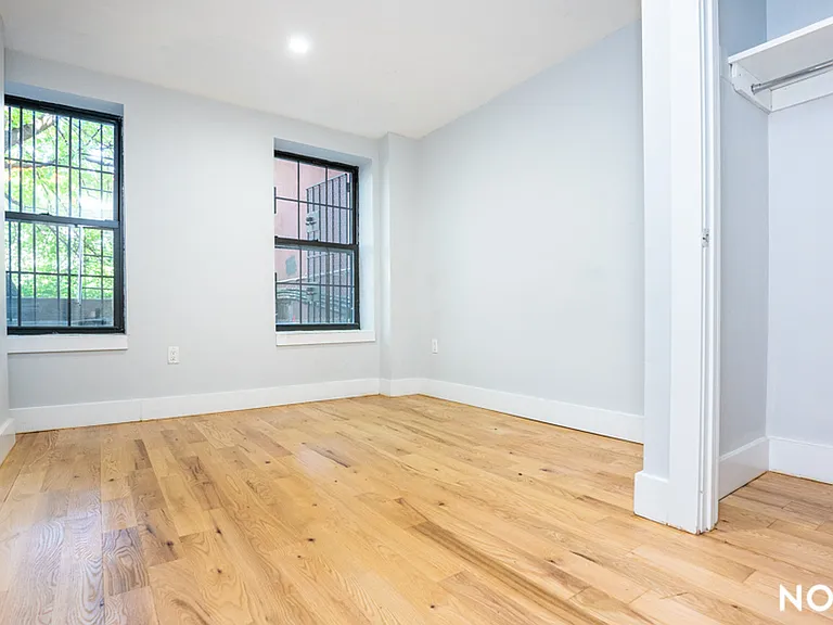 375 Vernon Ave #1 — Photo 8