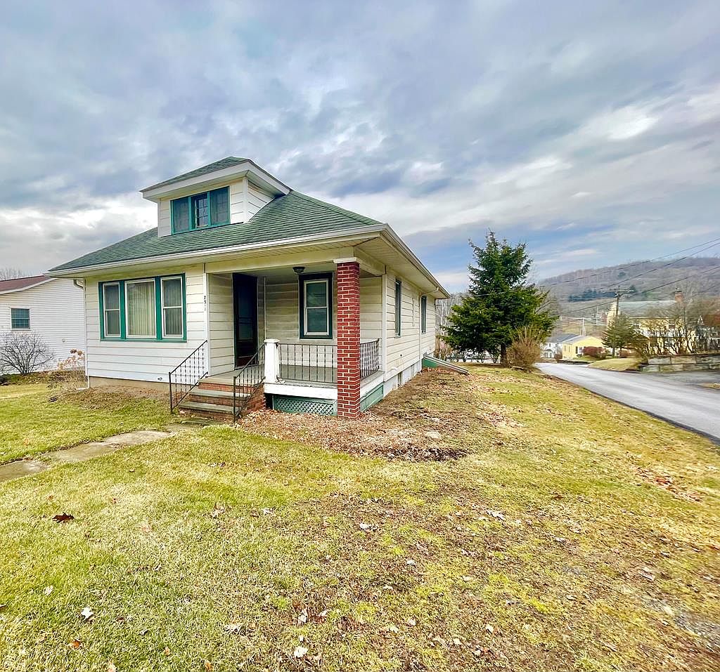 75 East Ave, Wellsboro, PA 16901 Zillow