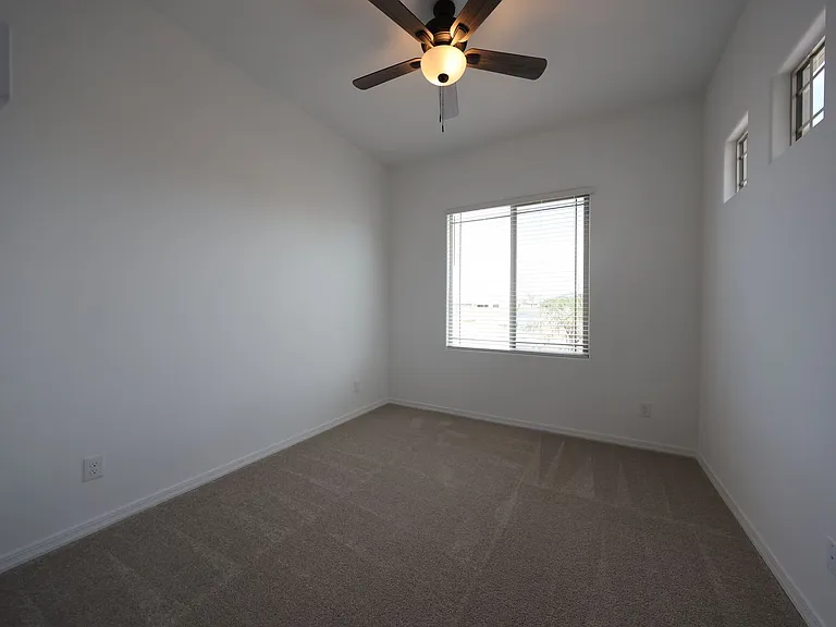 7683 W Smoketree Dr — Photo 30