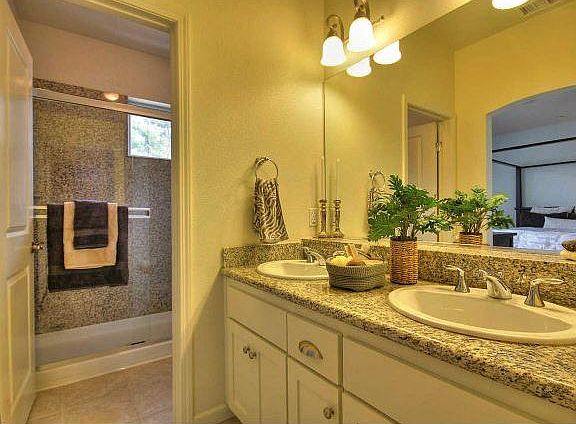 4th image of 173 Bel Air Ct