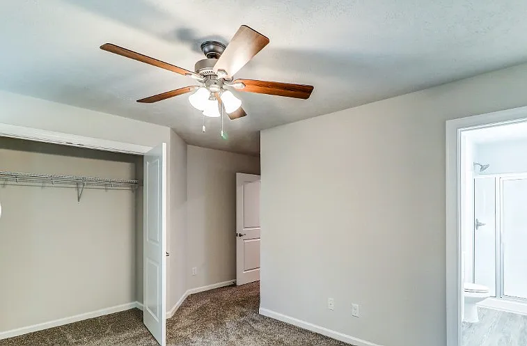 Brighton Park Apartments — Photo 14