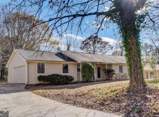 2363 Robin Ridge Dr, Dacula, GA 30019