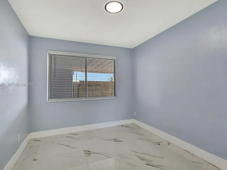 1008 Elm Rd — Photo 10