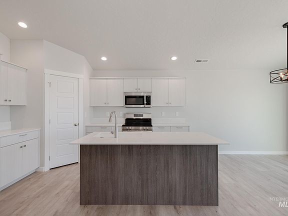 4th image of 3361 W Morere Dr