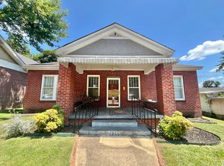 620 10th St N, Columbus, MS 39701