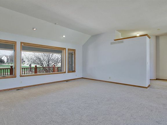 5th image of 8209 E Oxford Ct