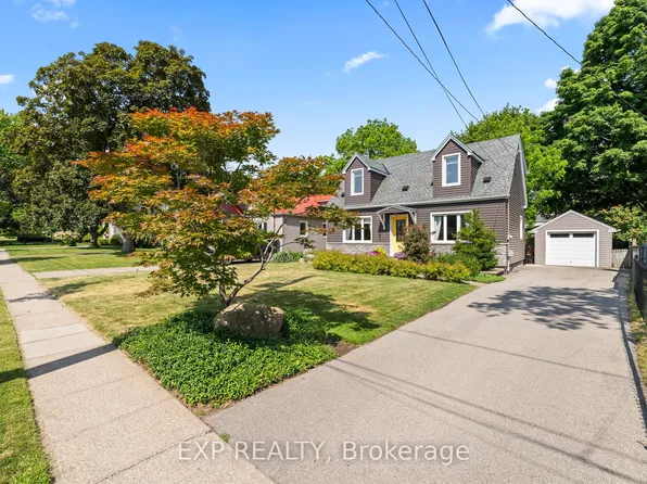 4 Rosslyn Ave, Grimsby, ON L3M 3G2