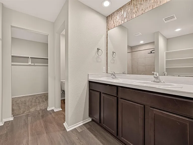 21422 Chester Cliff Ln — Photo 34