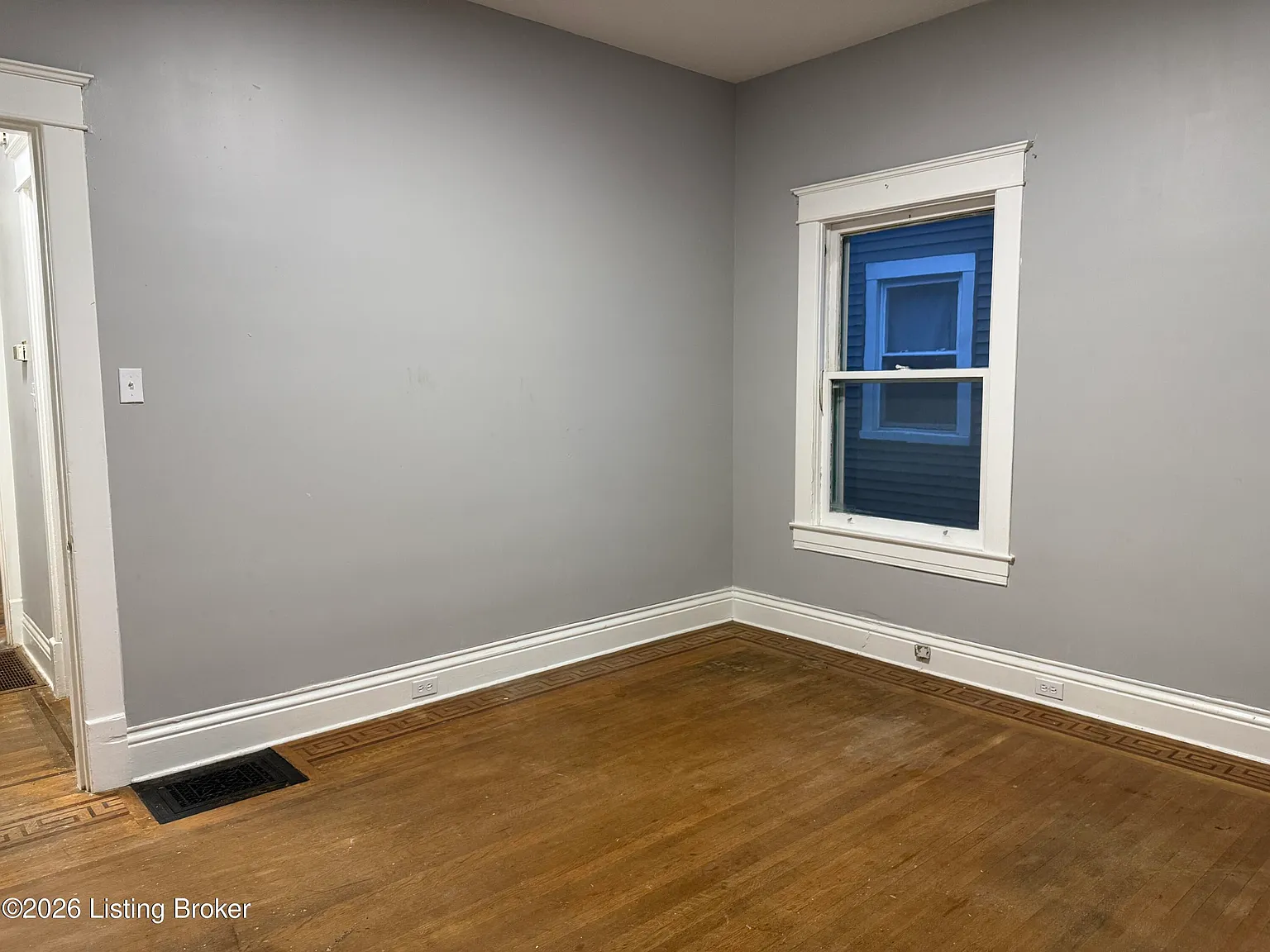 3 bed, 1.0 bath, 1400 sqft, $1,295 — Photo 4