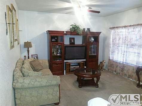 4th image of 2817 Wyoming St