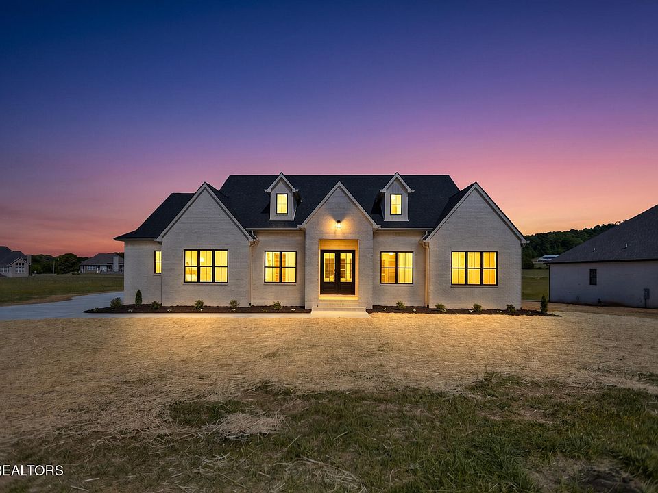 1st image of 236 Big Oak Dr