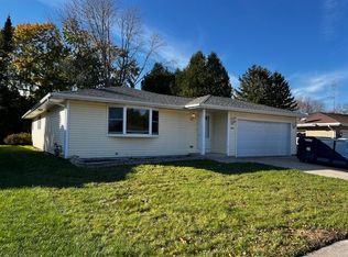 3802 S 17th St, Sheboygan, WI 53081