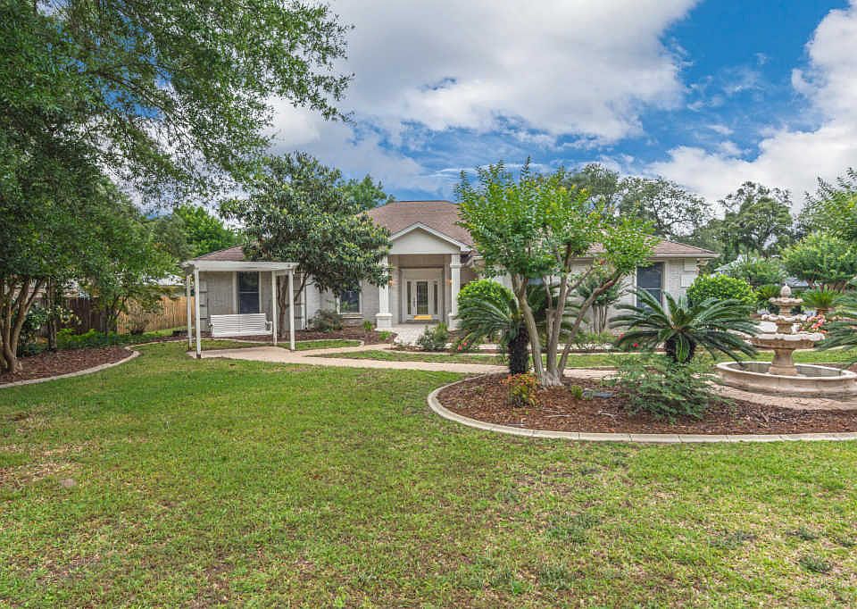 1st image of 724 Caribbean Way