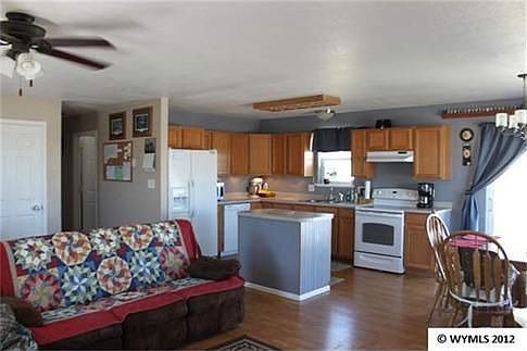 2nd image of 702 Dickinson Dr
