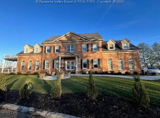 29 Foxchase Rd, Charleston, WV 25304