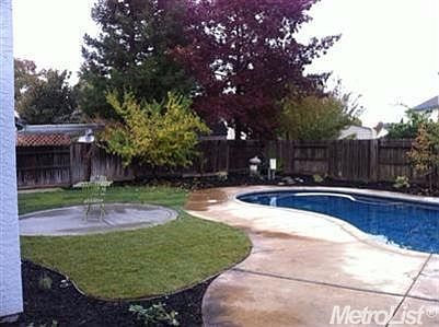 15030595_1