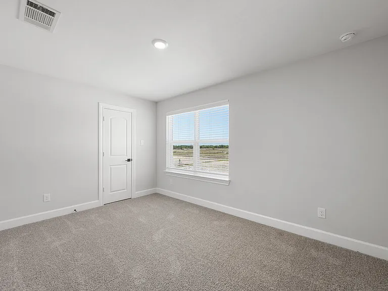 240 Live Oak Ln — Photo 15