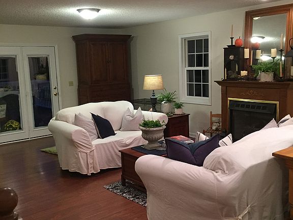 5th image of 117 Lindsay Ln