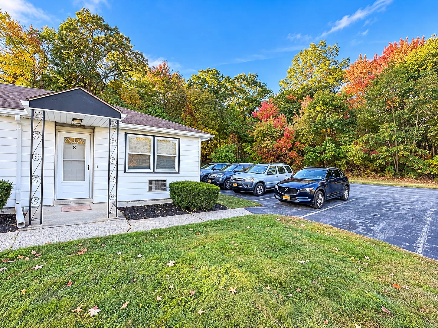 2 bed, 800 sqft, $2,000 — Photo 1