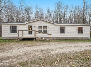 9585 46th St, Bloomingdale, MI 49026